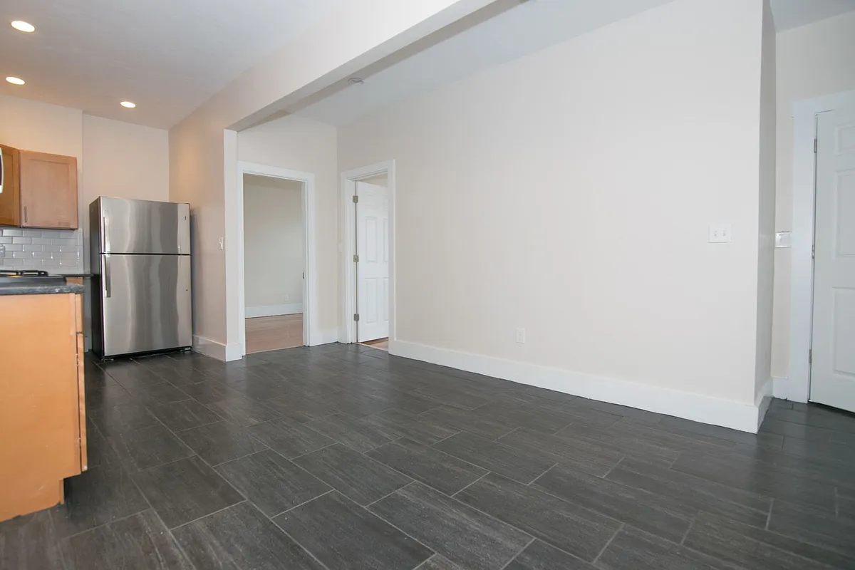 Building Photo - 34 Brighton Ave #12