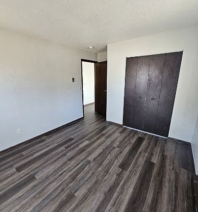 2nd image of 504 9th St APT 2