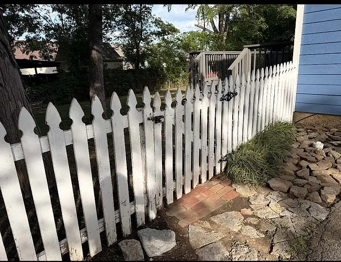 709 Winter Haven Ct — Photo 14