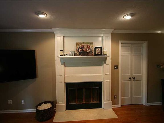 5th image of 10415 Brigs Ct