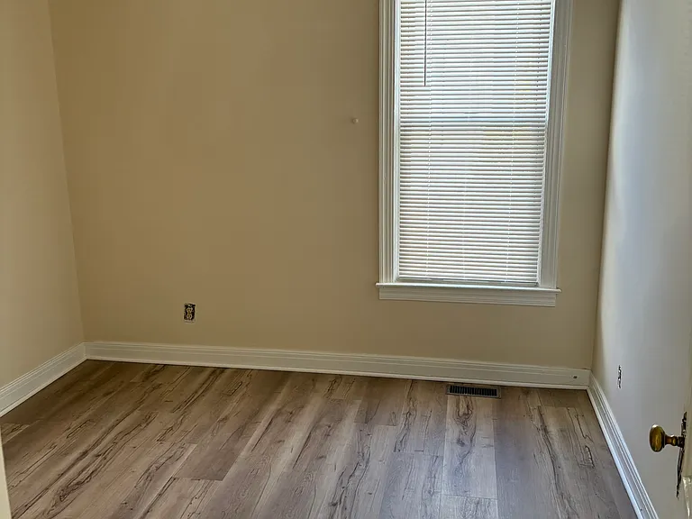 826 Park St #1R — Photo 10
