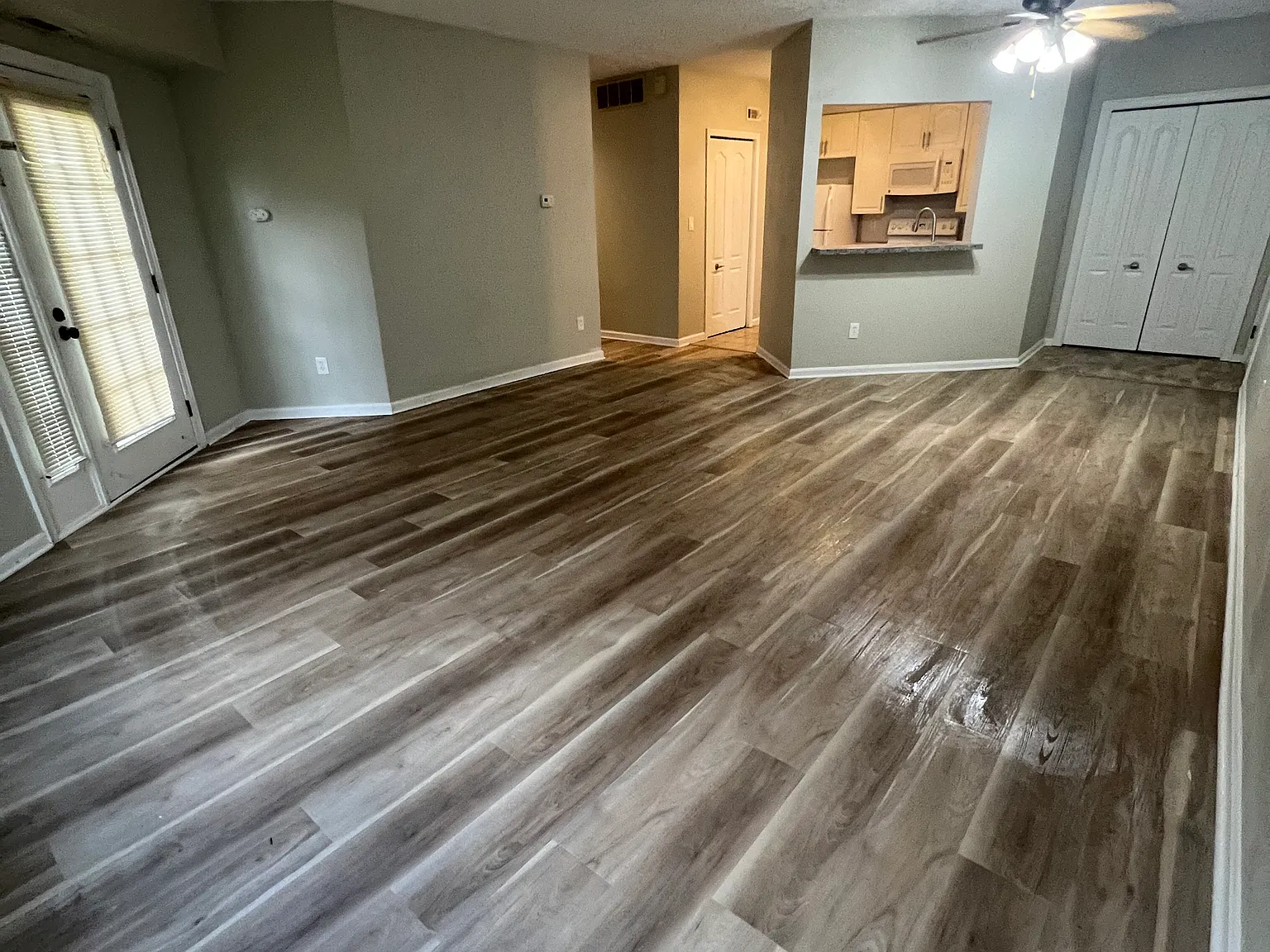 2 bed, 1.5 bath, $1,500 — Photo 4