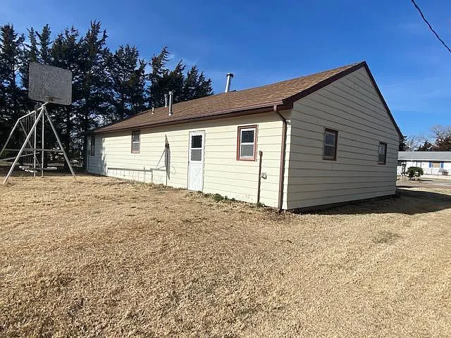 Building Photo - 3004 N Charles St