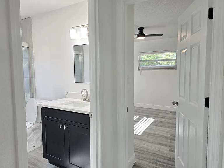 1816 Rendale Dr — Photo 21