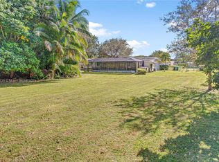 9301 SW 108th St, Miami, FL 33176