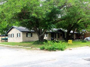 1200 N Texas St, De Leon, TX 76444