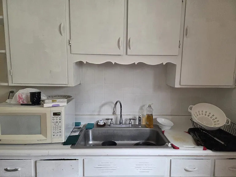 34 Rommel Ave #1F — Photo 4