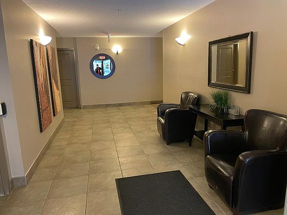 5th image of 105 Ambleside Dr