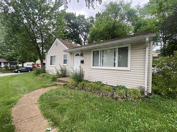 3rd image of 3360 Delta Dr