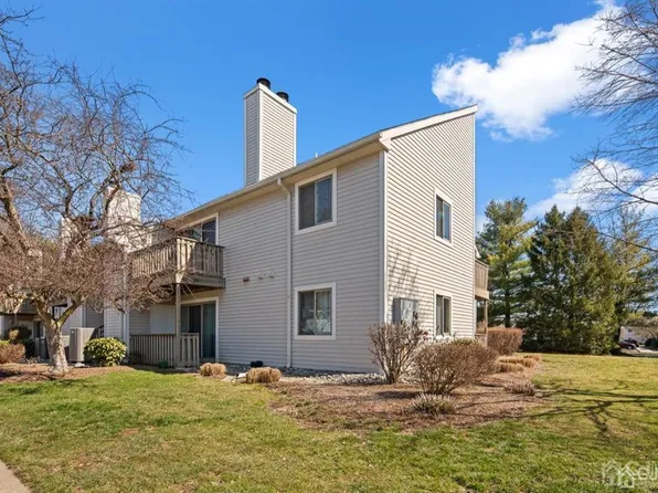 2114 Aspen Dr, Plainsboro, NJ 08536