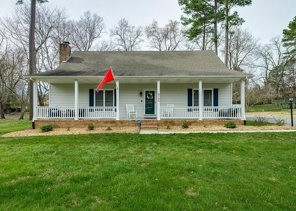 1st image of 2745 New London Dr