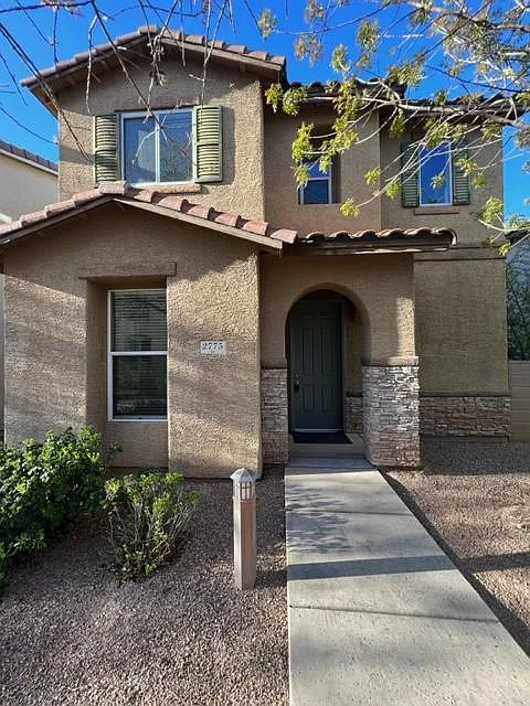 2775 N Saramano Ln