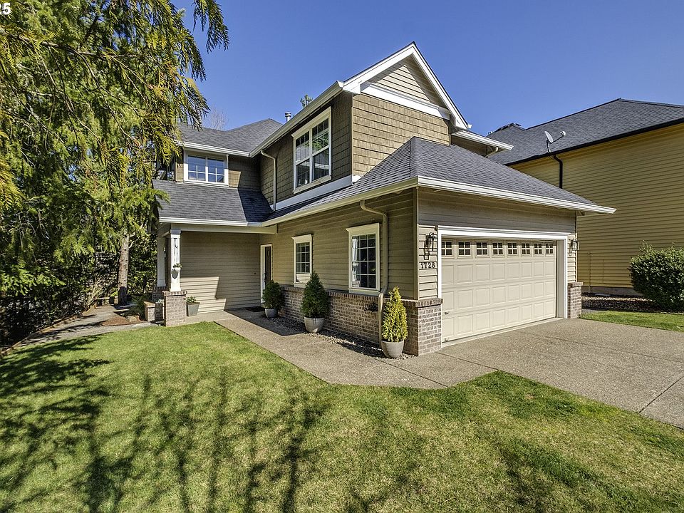 1st image of 1728 NE Glen Ellen Dr