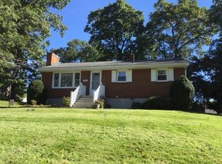 1853 North Rd, Salem, VA 24153