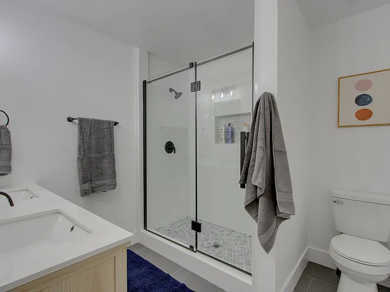 38 E Geneva Dr — Photo 29