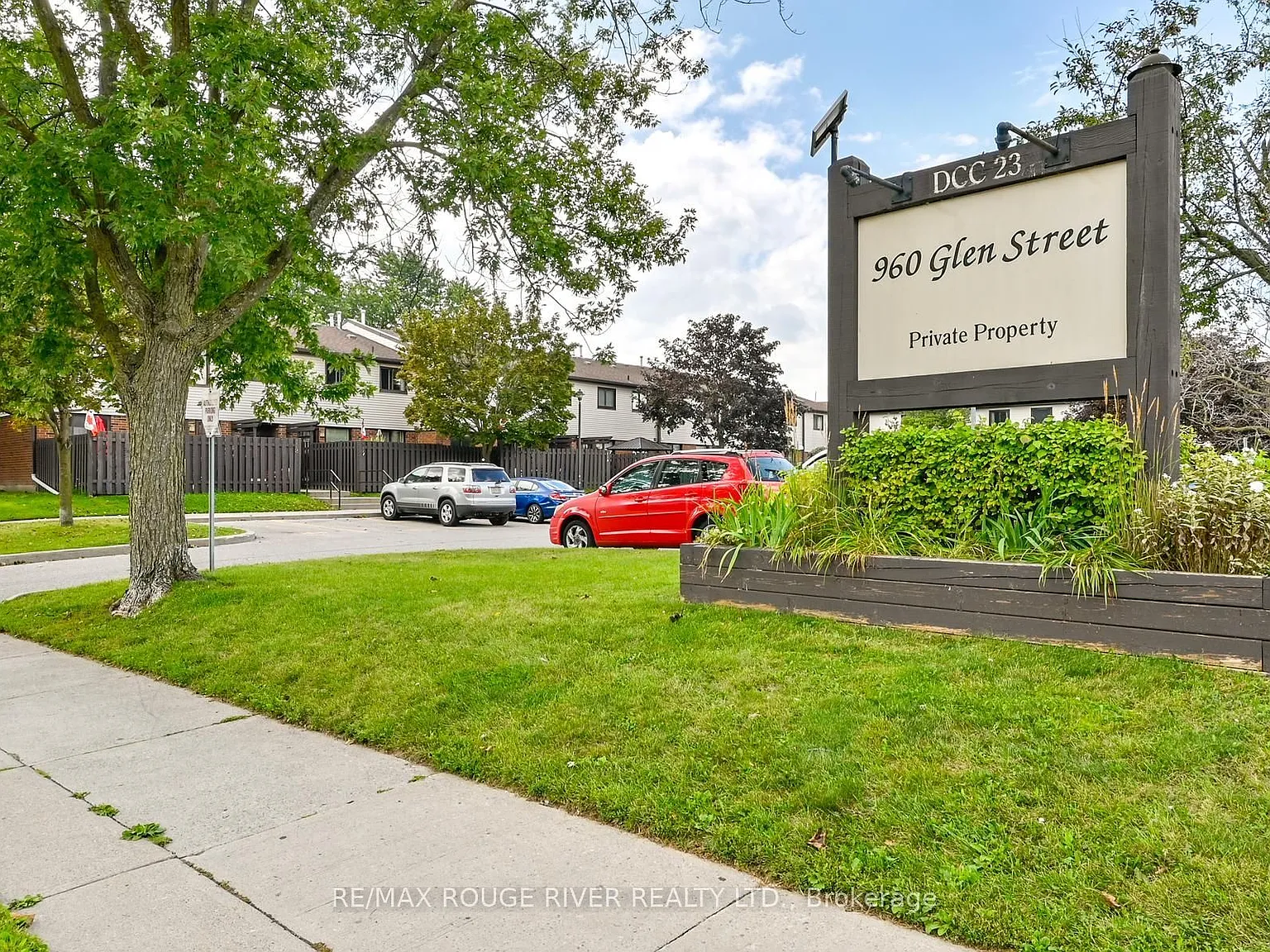 2 bed, $2,300 — Photo 2