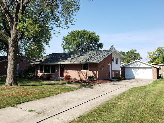 2nd image of 12648 Major Ave