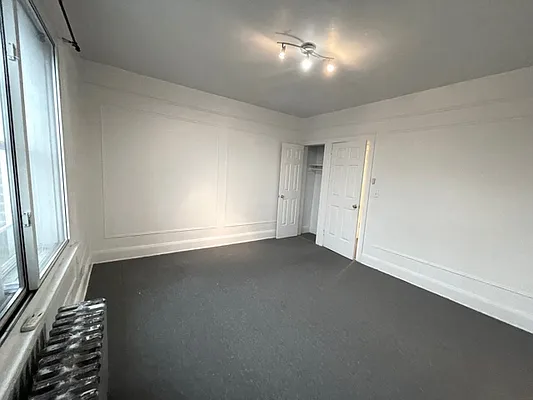 Rented by Prime Realty | media 14