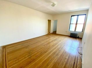 32-84 31st St #3C, Astoria, NY 11106