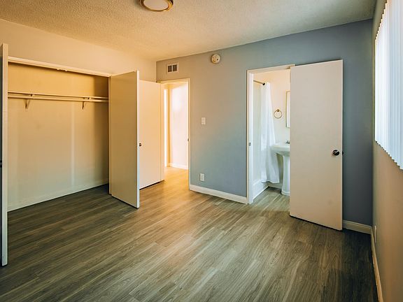 4th image of 1975 S Corning St #302
