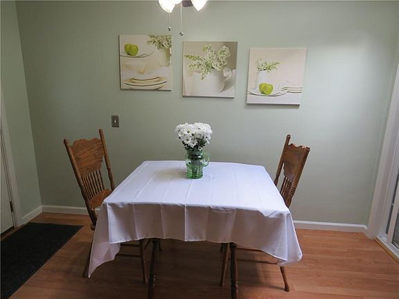 5th image of 461 West Ave