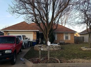 119 W Hunter Dr, Nixa, MO 65714