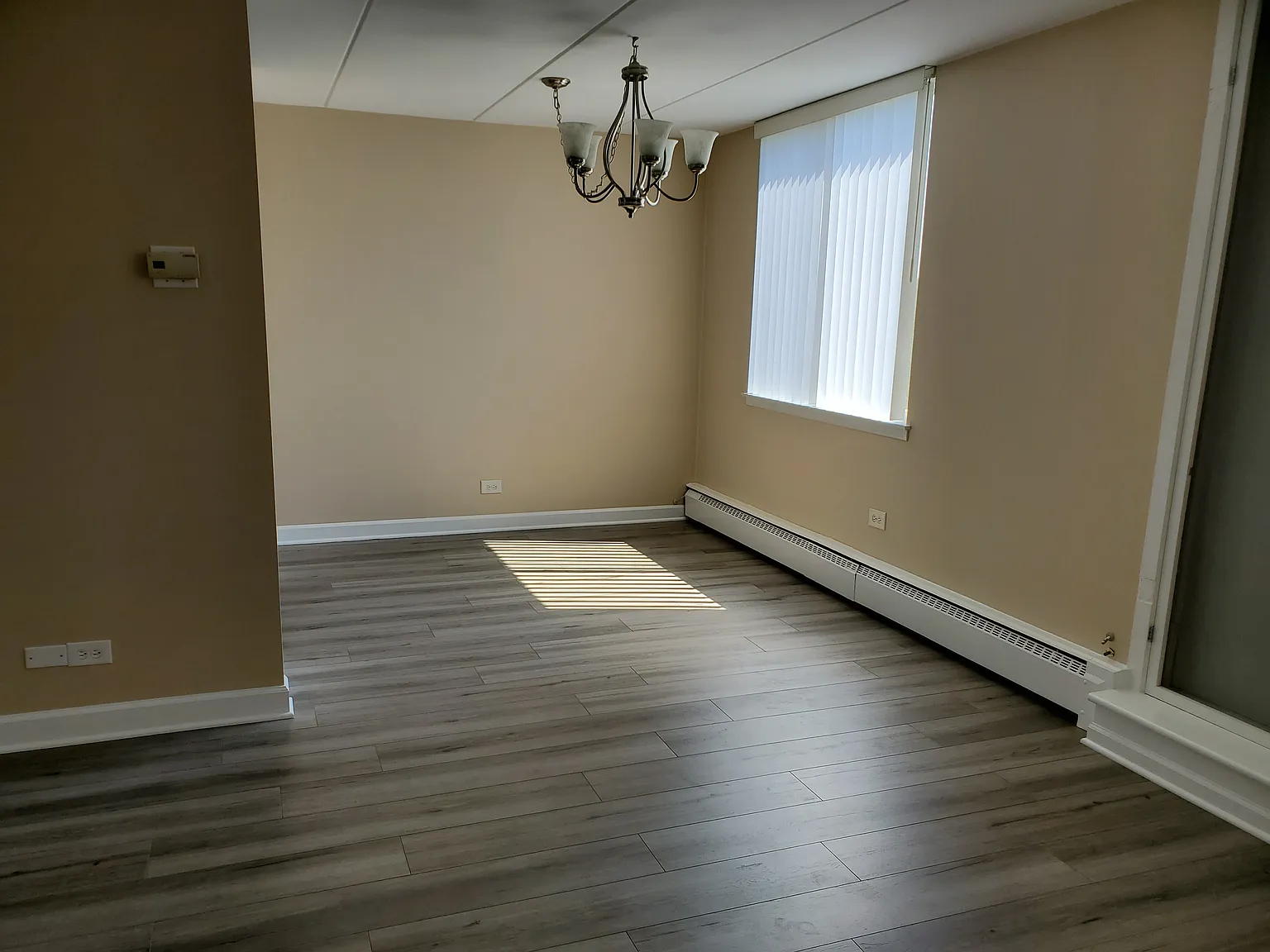 2 bed, 1100 sqft, $1,950 — Photo 3