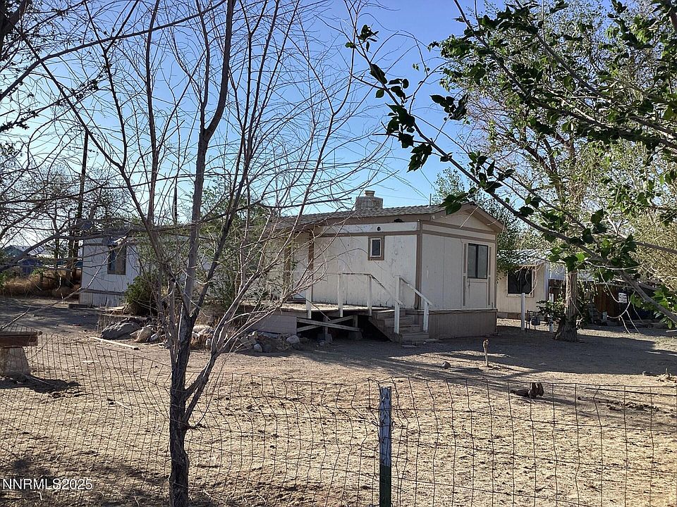 2nd image of 2995 Truckee St