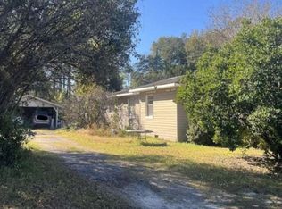 1906 Buchannon St, Waycross, GA 31501