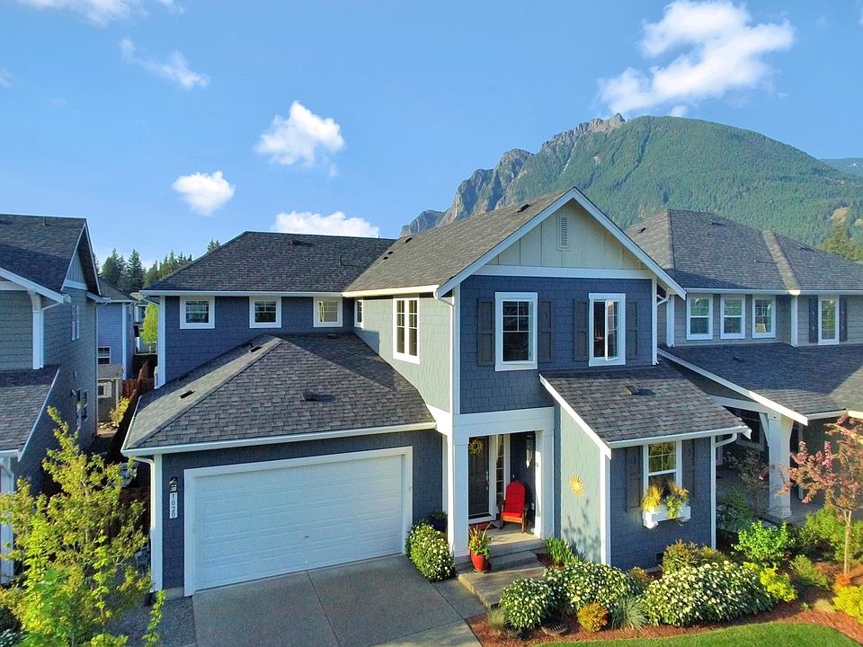 1st image of 1020 SE 12th St