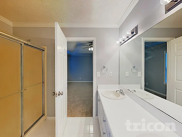 152 Hartwood Dr — Photo 10