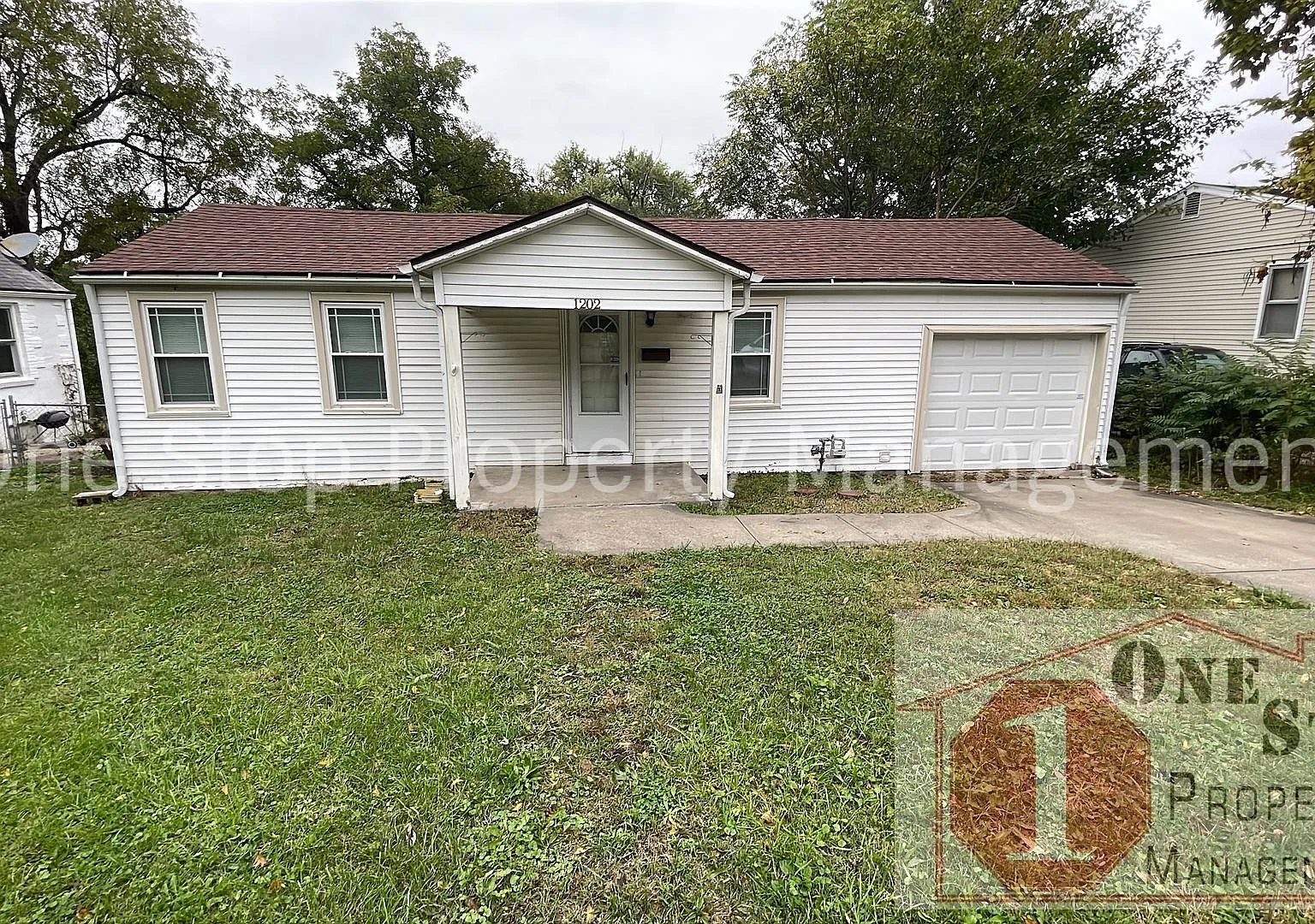 Adorable 2 Bedroom, 1 Bathroom in Independence! — Photo 1