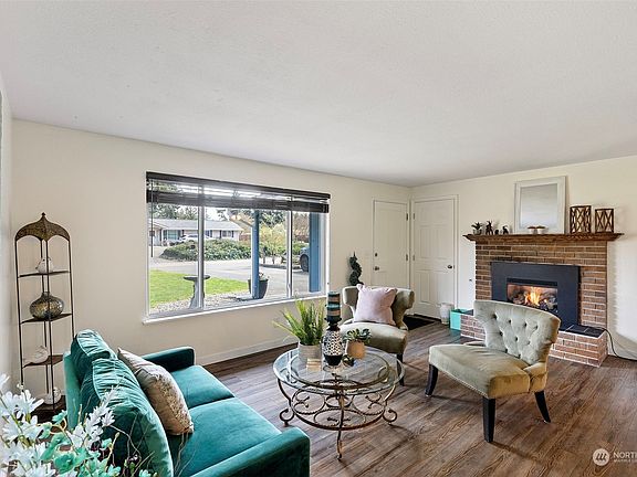 4th image of 3802 Branson Drive SE