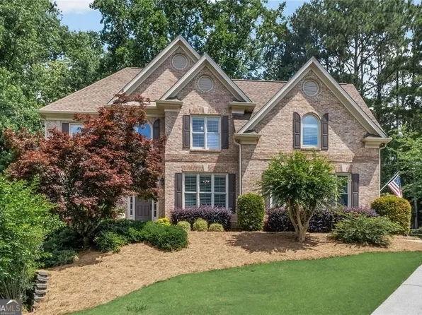 3085 Walnut Creek Dr, Alpharetta, GA 30005