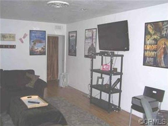 4th image of 15926 Sequoia Ave