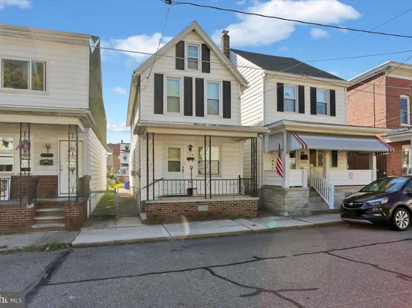 230 S Morris St, Saint Clair, PA 17970