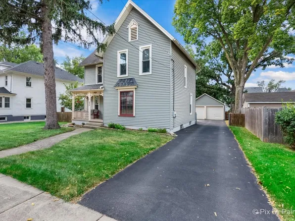 640 N Grove Ave, Elgin, IL 60120