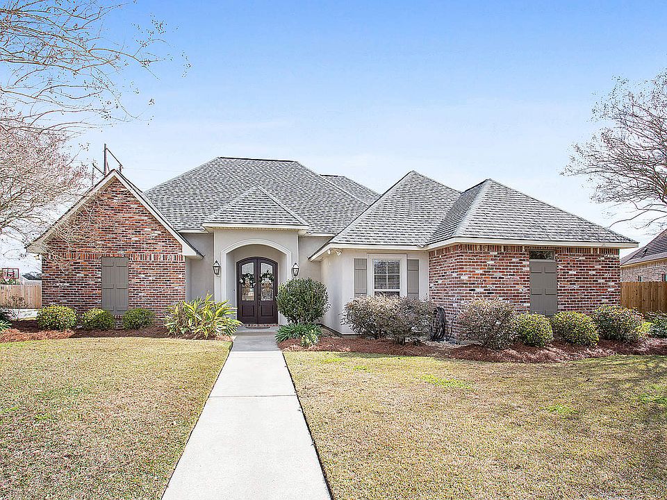 1st image of 223 Oakbend Dr