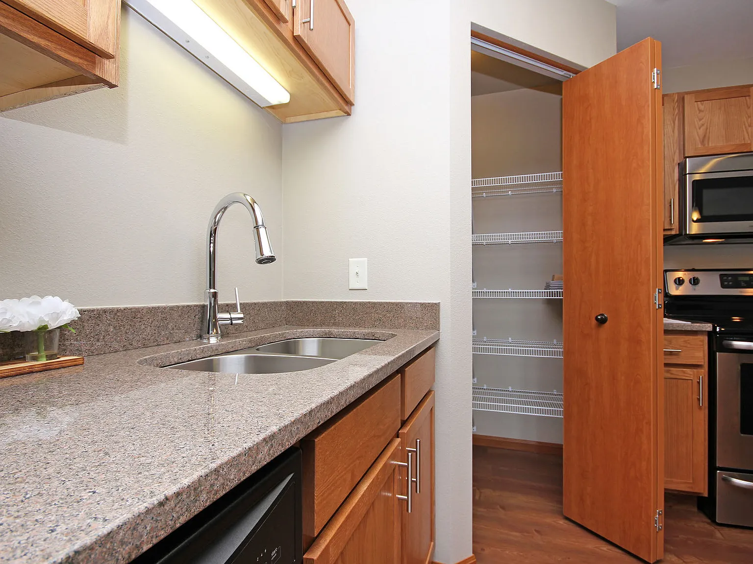 Parkview East — Photo 3