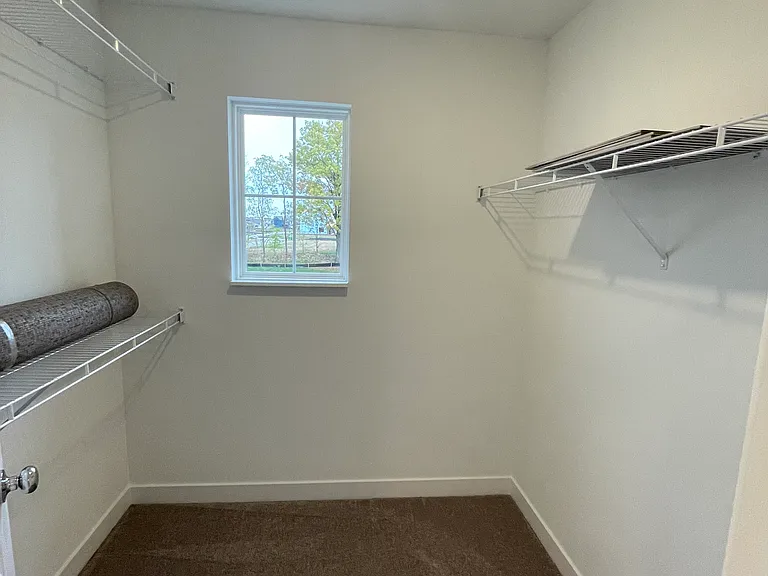 17295 Gibson Dr — Photo 32