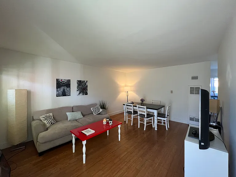 2325 Kansas Ave #6 — Photo 5