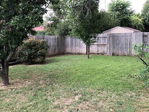4th image of 3306 Courtland Pl