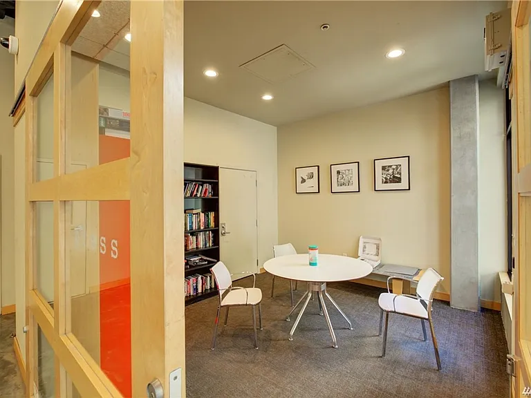 1620 Belmont Ave #221 — Photo 18