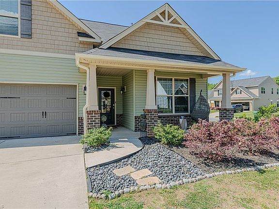 2nd image of 2575 Lacy Holt Rd