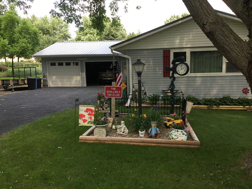 1st image of 808 6th Ave S