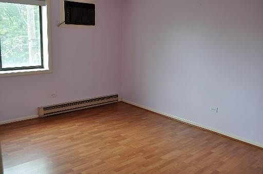 5th image of 2317 N Neva Ave APT 215