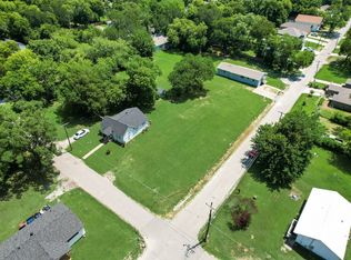 602 Pine St, Bonham, TX 75418