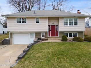 2070 Rensselaer Ave, Schenectady, NY 12303