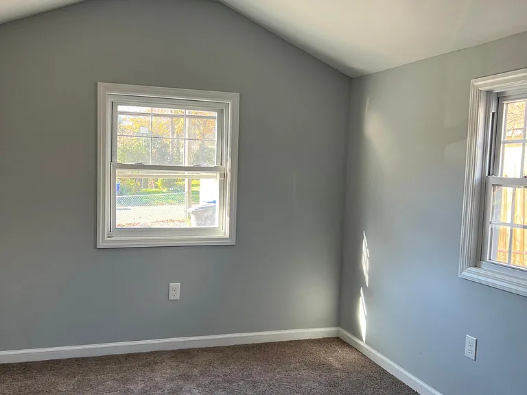 201 Anthony Ave — Photo 4