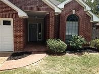 Front view of home